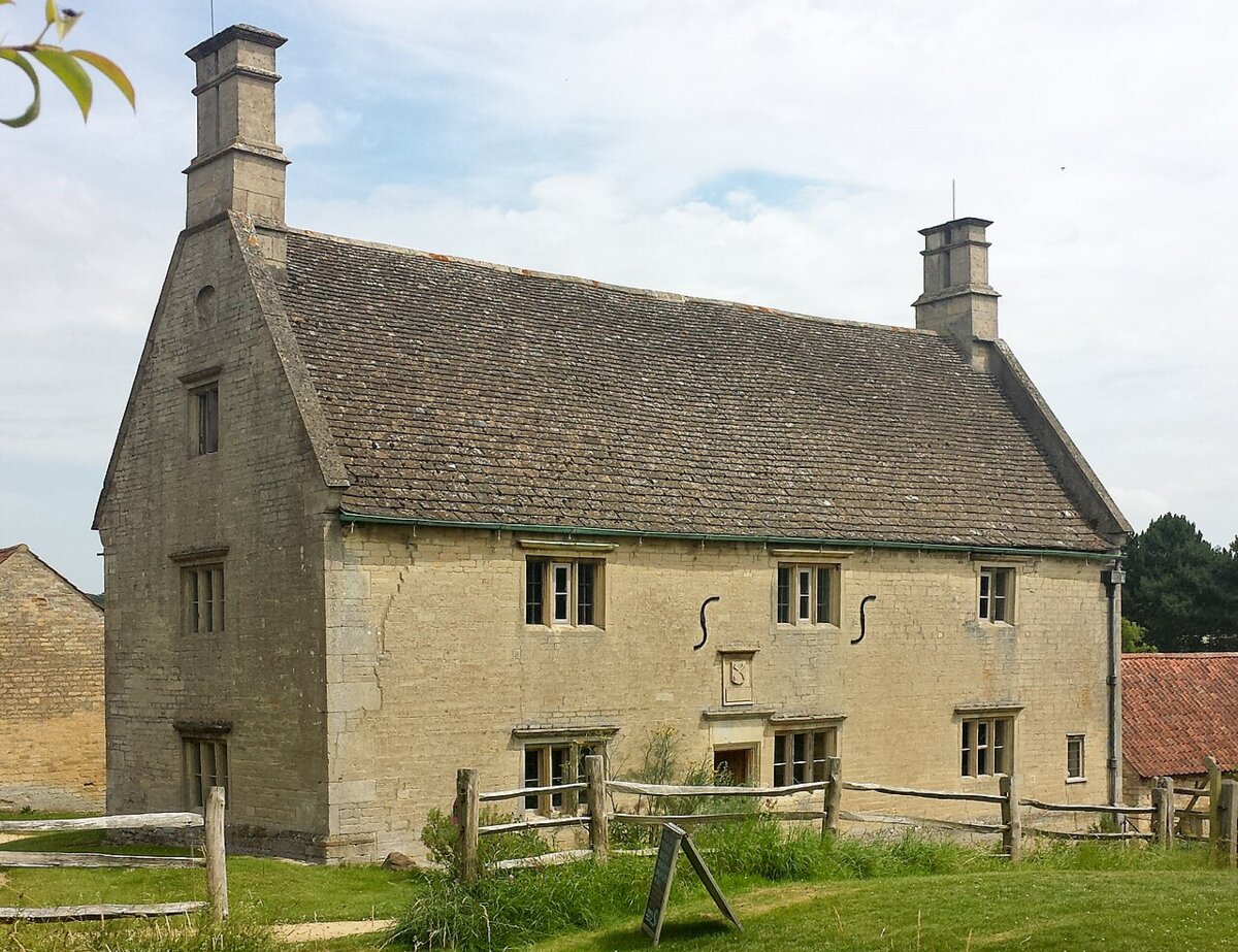 Woolsthorpe Manor, em Lincolnshire: a casa onde Newton nasceu e para onde voltou quando a peste fechou a universidade, em 1665.