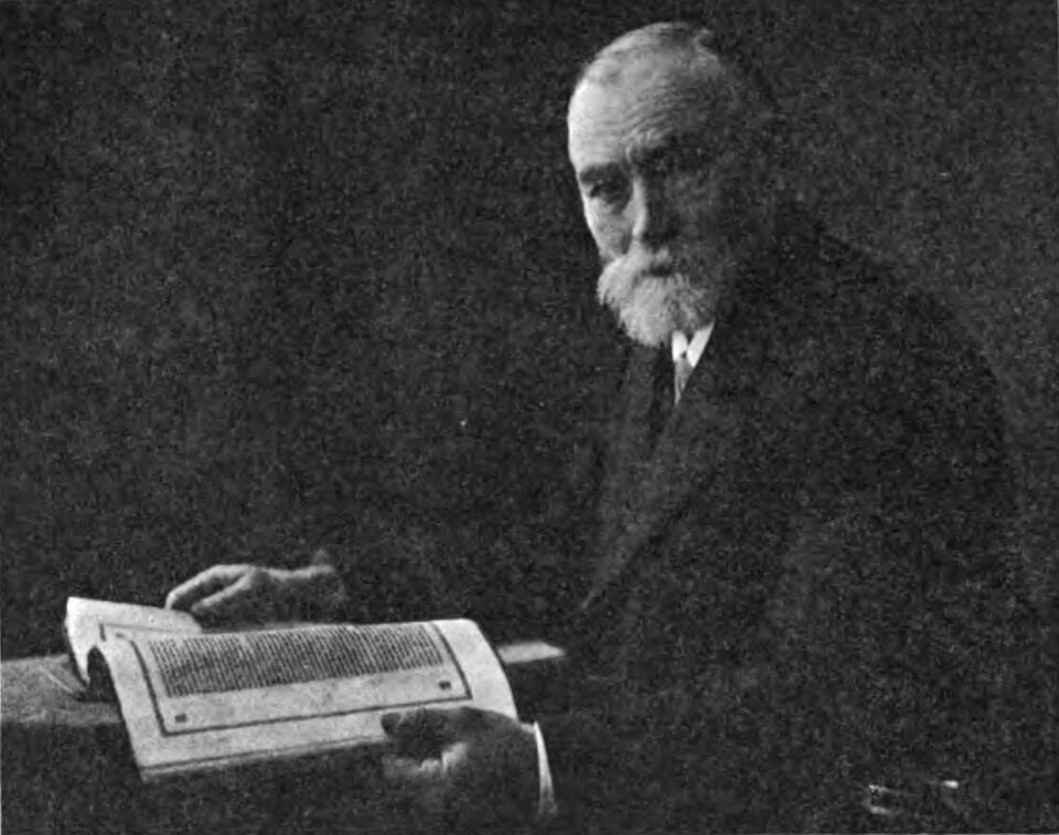 Gottlob Frege (1848–1925), professor de matemática em Jena, que fez do sinal de igual um problema filosófico.