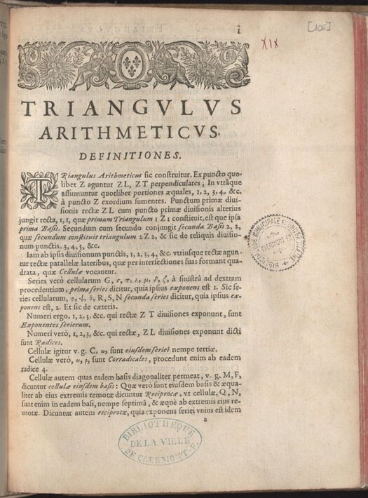 A primeira página do Triangulus Arithmeticus, a versão latina do tratado de Pascal sobre o triângulo aritmético, impressa por volta de 1654. É o único exemplar conhecido em latim.